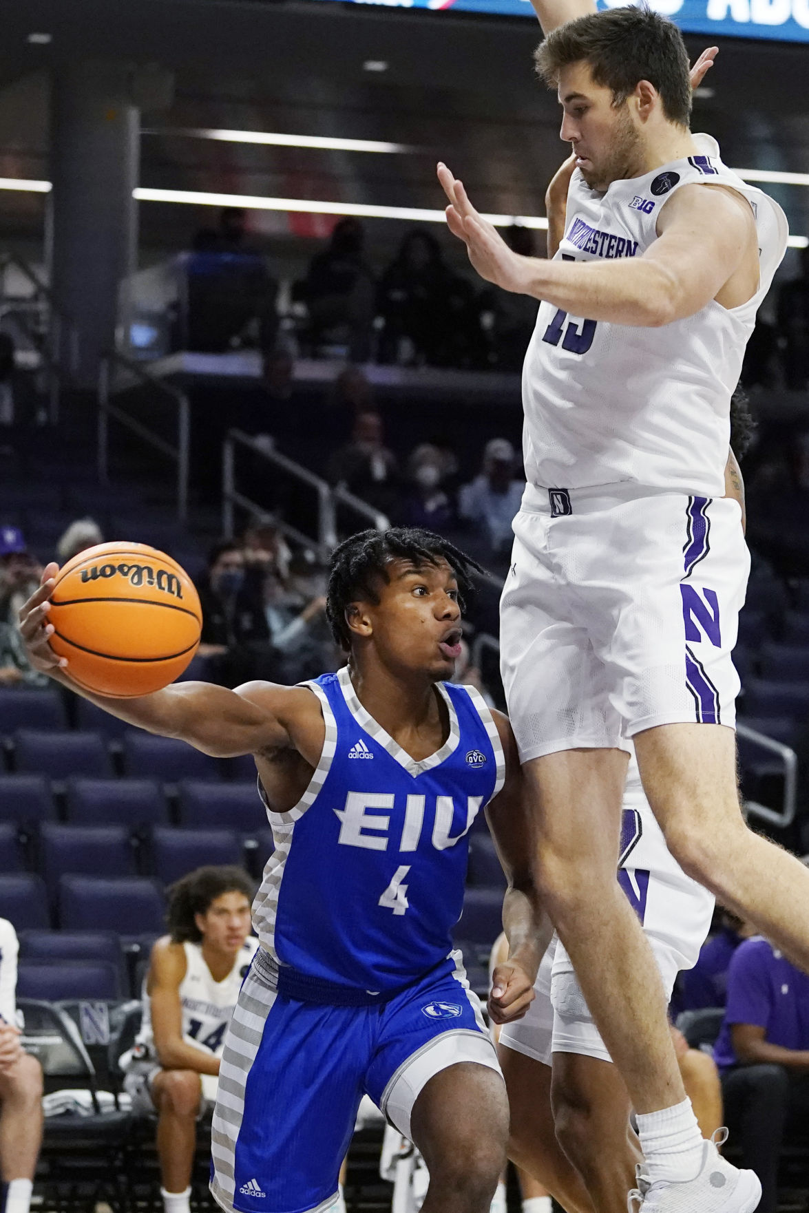 E Illinois Northwestern Basketball